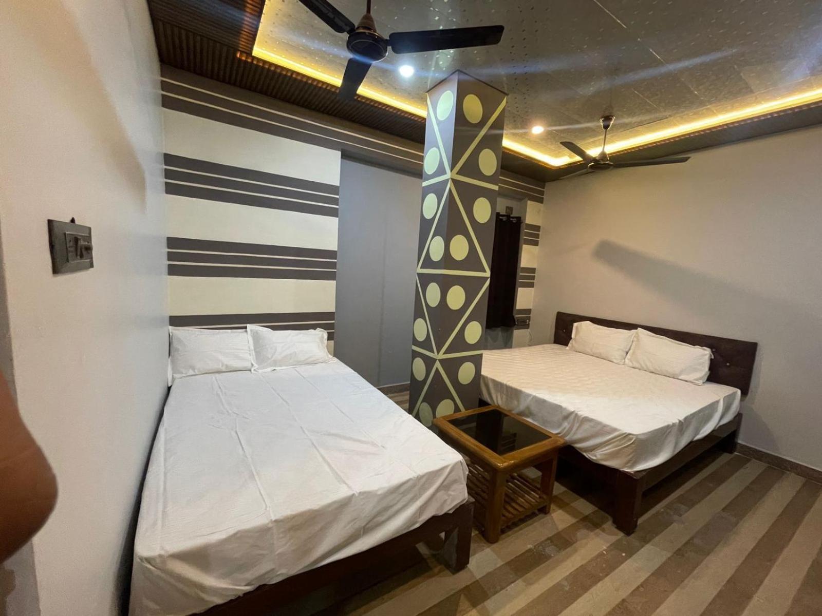 Himalaya Inn Guest House Varanasi Exterior photo