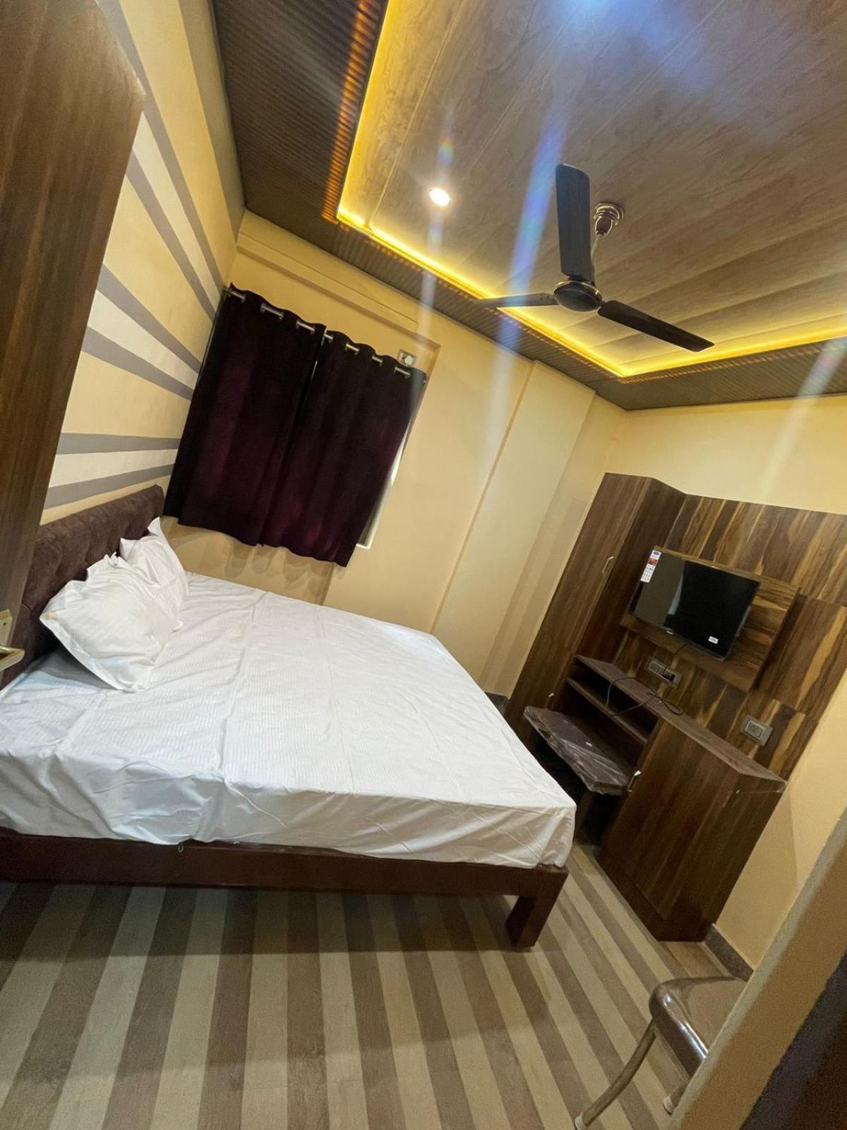 Himalaya Inn Guest House Varanasi Exterior photo